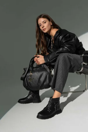 SKB-002 Atomic Siyah Deri Kadın Bot