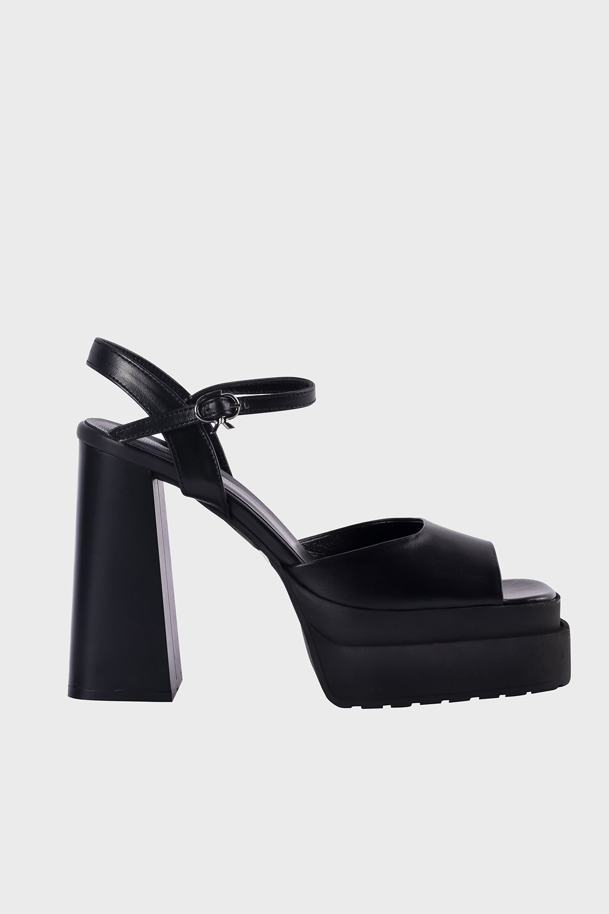 SKT-014 Siyah Deri Kadın Topuklu Ayakkabı