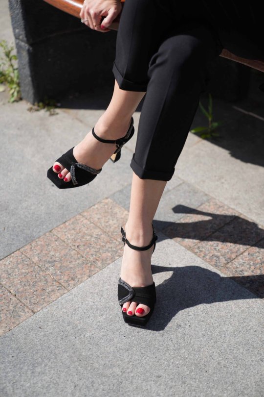 SKT-018 Siyah Süet Kadın Topuklu Ayakkabı