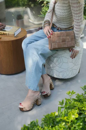 SKA-012 Bej Süet Kadın Takunya