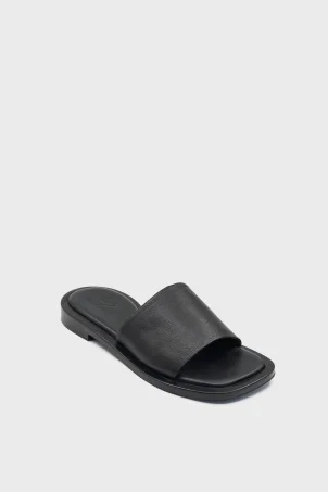 SKK-055 Siyah Deri Comfort Terlik