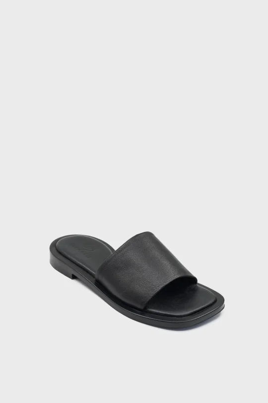 SKK-055 Siyah Deri Comfort Terlik