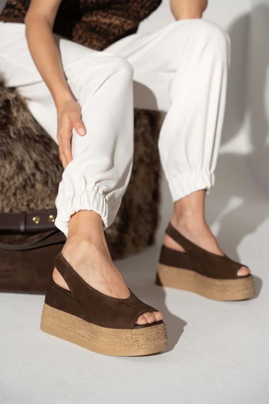 SKD-043 Kahverengi Süet Platform Comfort Sandalet