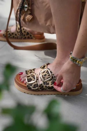 SKK-060 Leopar Çift Bantlı Comfort Deri Terlik
