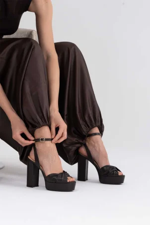 SKT-076 Kahverengi Deri Platform Topuklu Konfor Ayakkabı