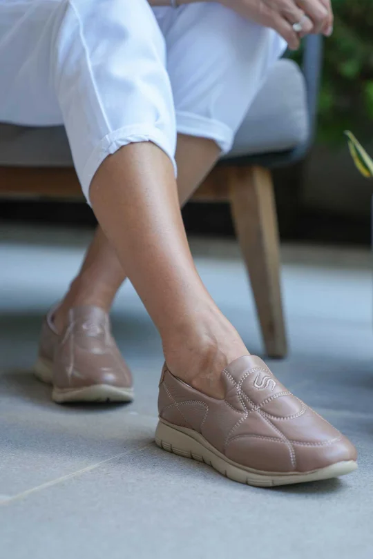 SKS-054 Nude Comfort Sneaker