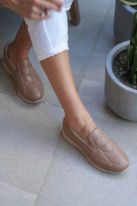 SKS-054 Nude Comfort Sneaker