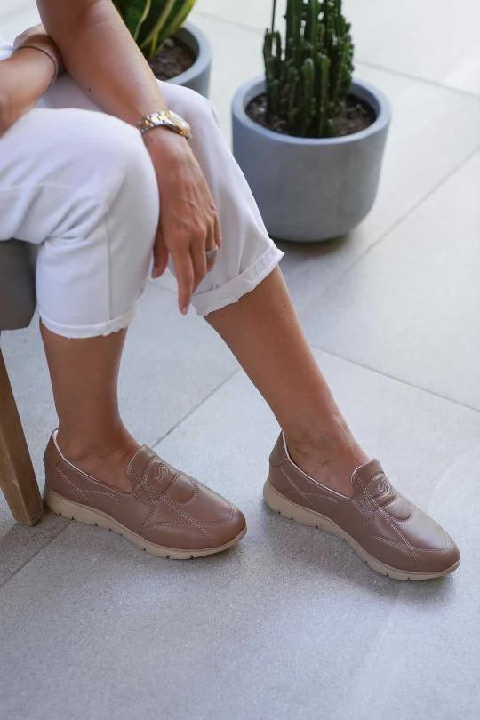 SKS-054 Nude Comfort Sneaker