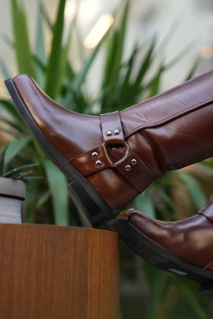 SKC-013 Kahverengi Deri Kadın Çizme