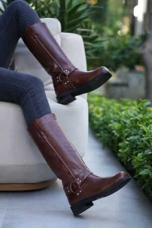 SKC-013 Kahverengi Deri Kadın Çizme