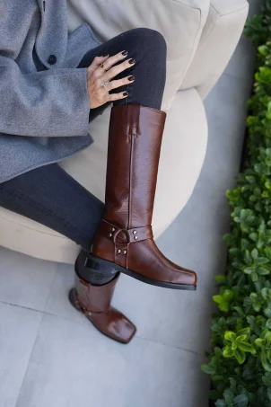 SKC-013 Kahverengi Deri Kadın Çizme