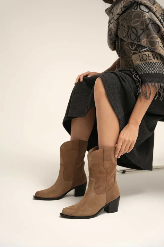 SKC-016 Taba Süet Western Kadın Çizme