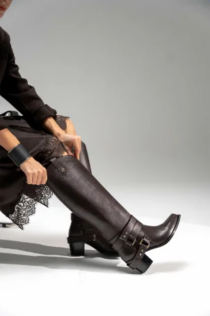 SKC-017 Kahverengi Deri Kadın Çizme