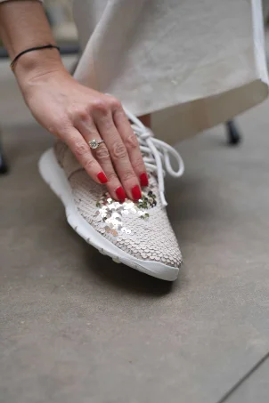 SKS-071 Bej Pullu Kadın Sneaker