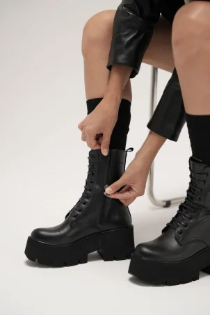 SKB-096 Siyah Deri Kadın Bot