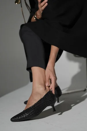 SKT-100 Siyah Deri Kadın Topuklu Ayakkabı