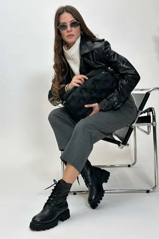 SKB-097 Siyah Deri Kadın Bot