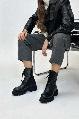 SKB-097 Siyah Deri Kadın Bot