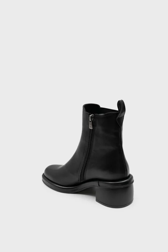 SKB-112 Siyah Deri Kadın Bot