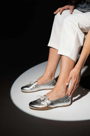 SKS-095 Gümüş Deri Kadın Sneaker